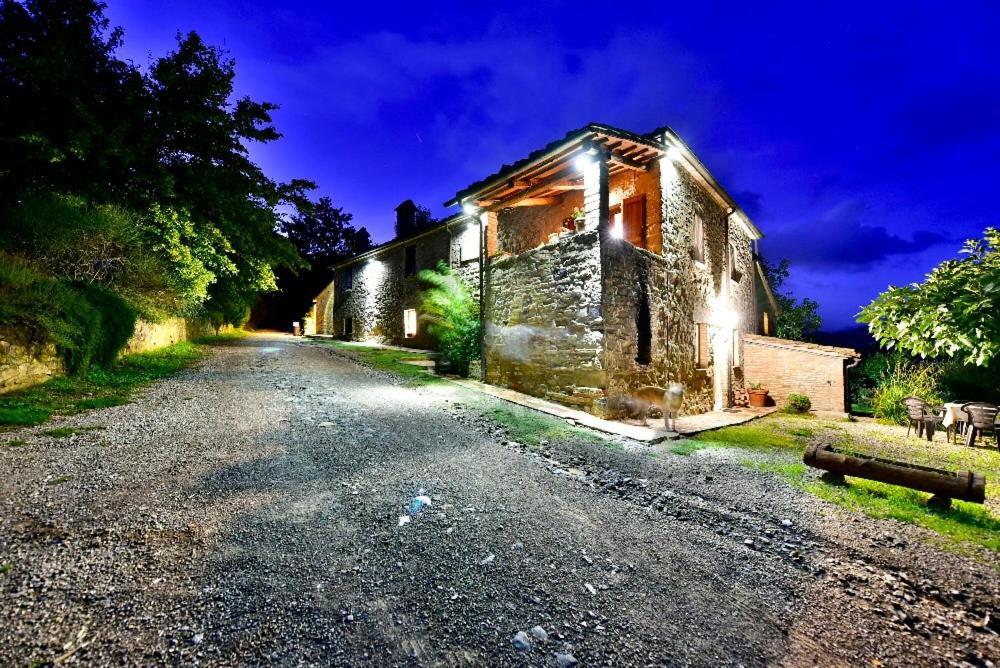 Agriturismo Corvaia Радикофани Экстерьер фото