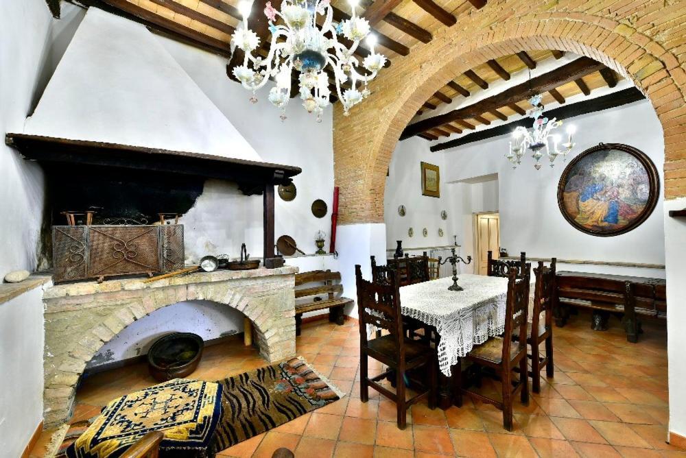 Agriturismo Corvaia Радикофани Экстерьер фото