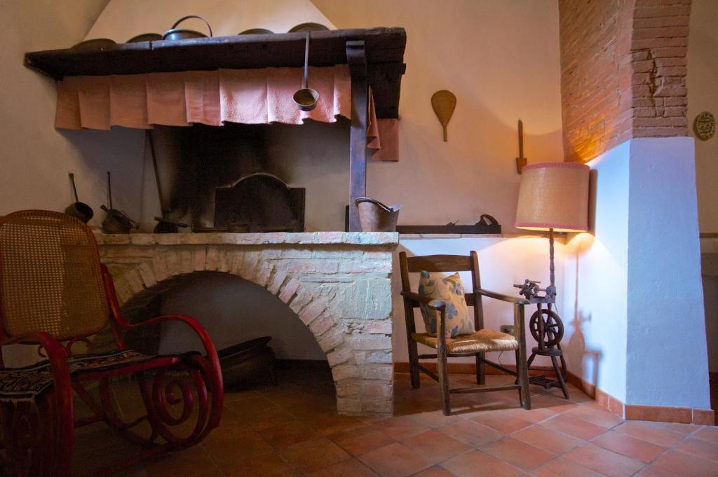 Agriturismo Corvaia Радикофани Экстерьер фото